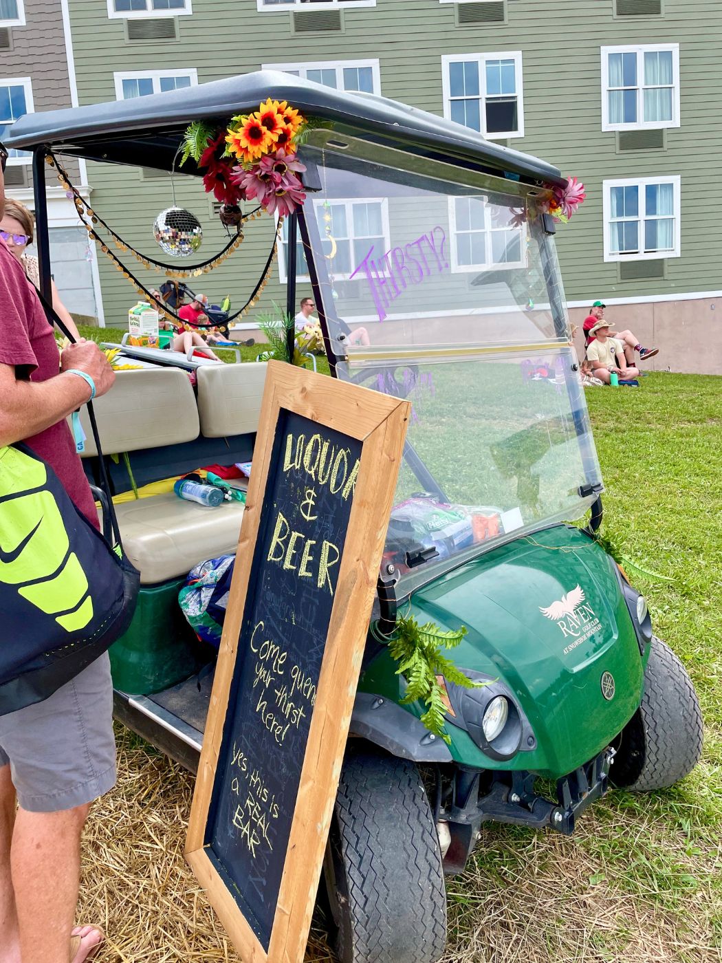 4848 Music Festival Golf Cart Bar