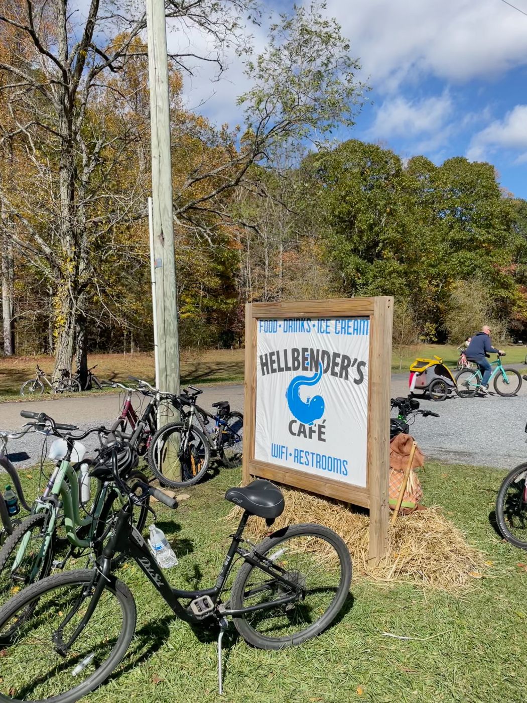 Hellbender's Cafe on the VCT